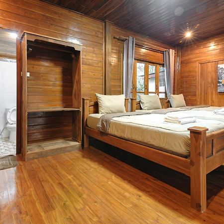 Denchai City Resort เด่นชัยซิตี้ รีสอร์ท Phrae Extérieur photo