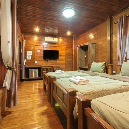 Denchai City Resort เด่นชัยซิตี้ รีสอร์ท Phrae Extérieur photo