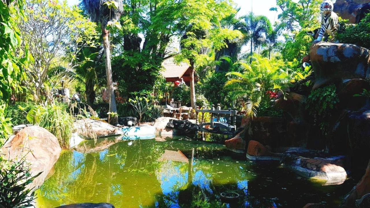 Denchai City Resort เด่นชัยซิตี้ รีสอร์ท Phrae Extérieur photo