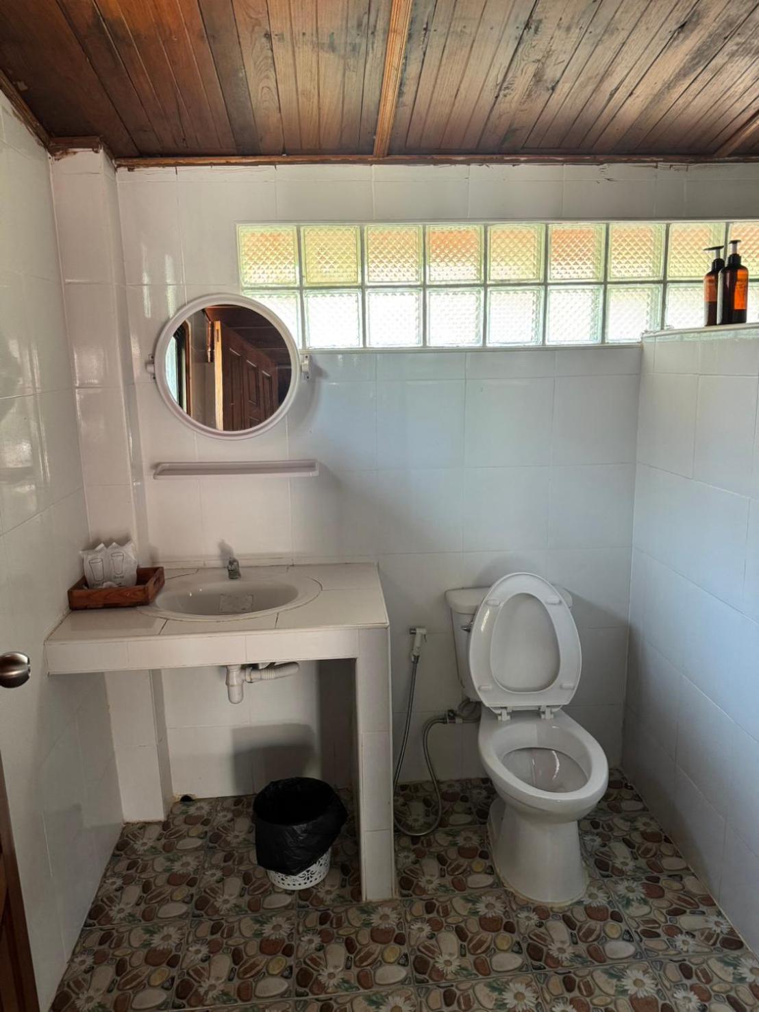 Denchai City Resort เด่นชัยซิตี้ รีสอร์ท Phrae Extérieur photo
