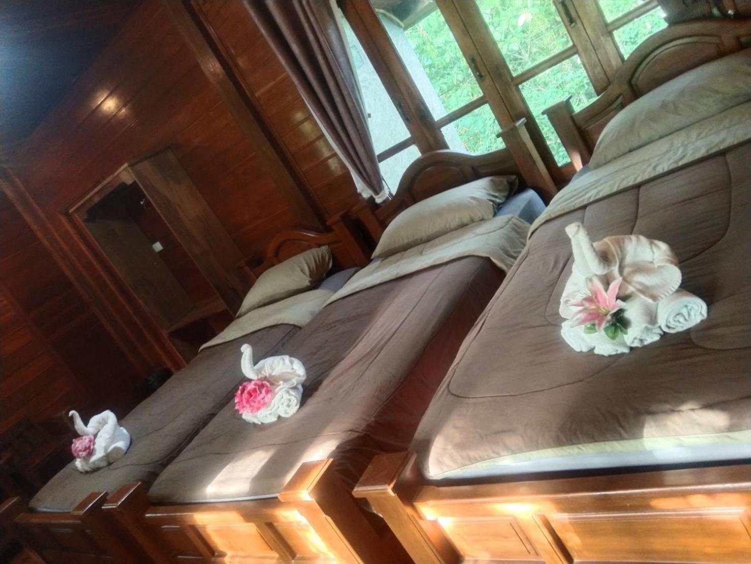 Denchai City Resort เด่นชัยซิตี้ รีสอร์ท Phrae Extérieur photo