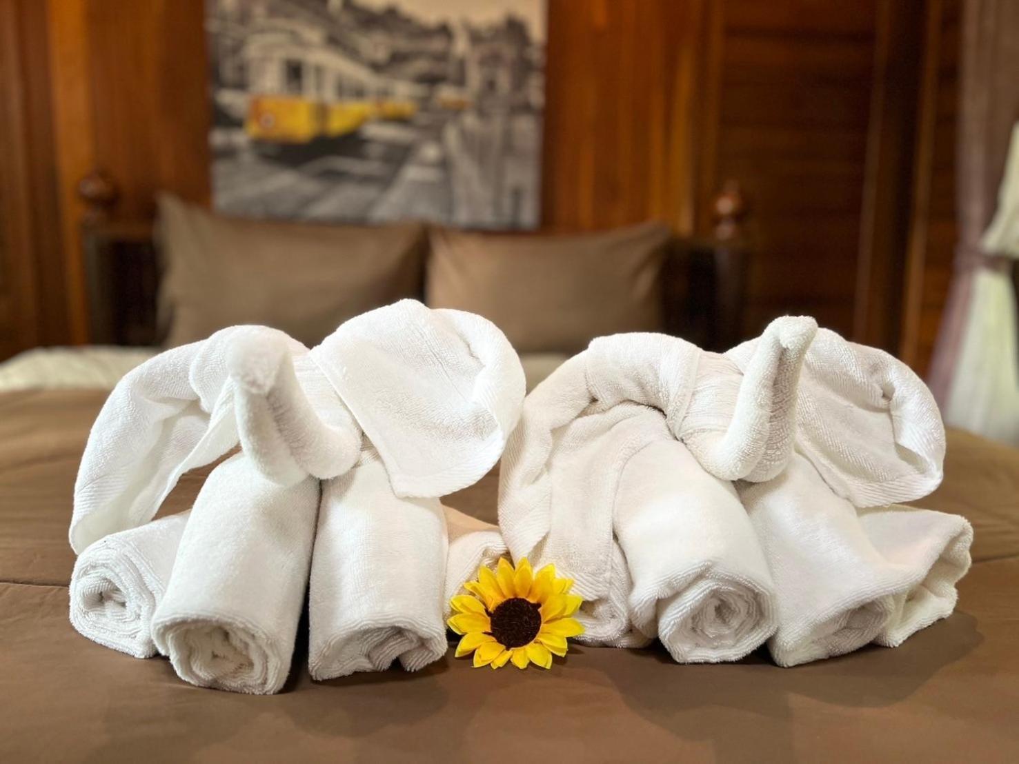 Denchai City Resort เด่นชัยซิตี้ รีสอร์ท Phrae Extérieur photo