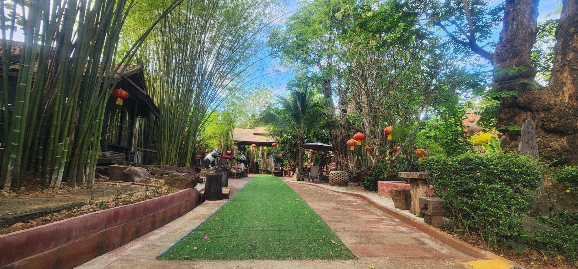 Denchai City Resort เด่นชัยซิตี้ รีสอร์ท Phrae Extérieur photo